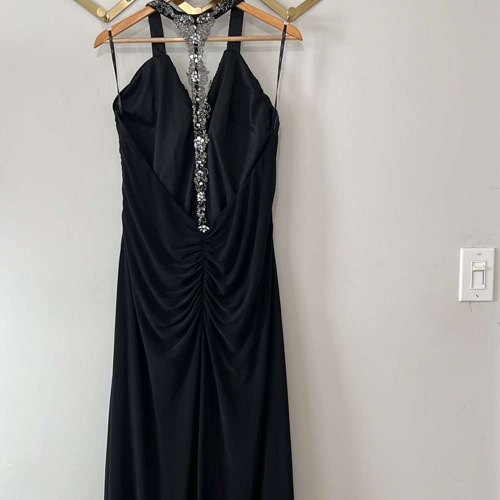 NV Couture gown - Picture 5 of 11